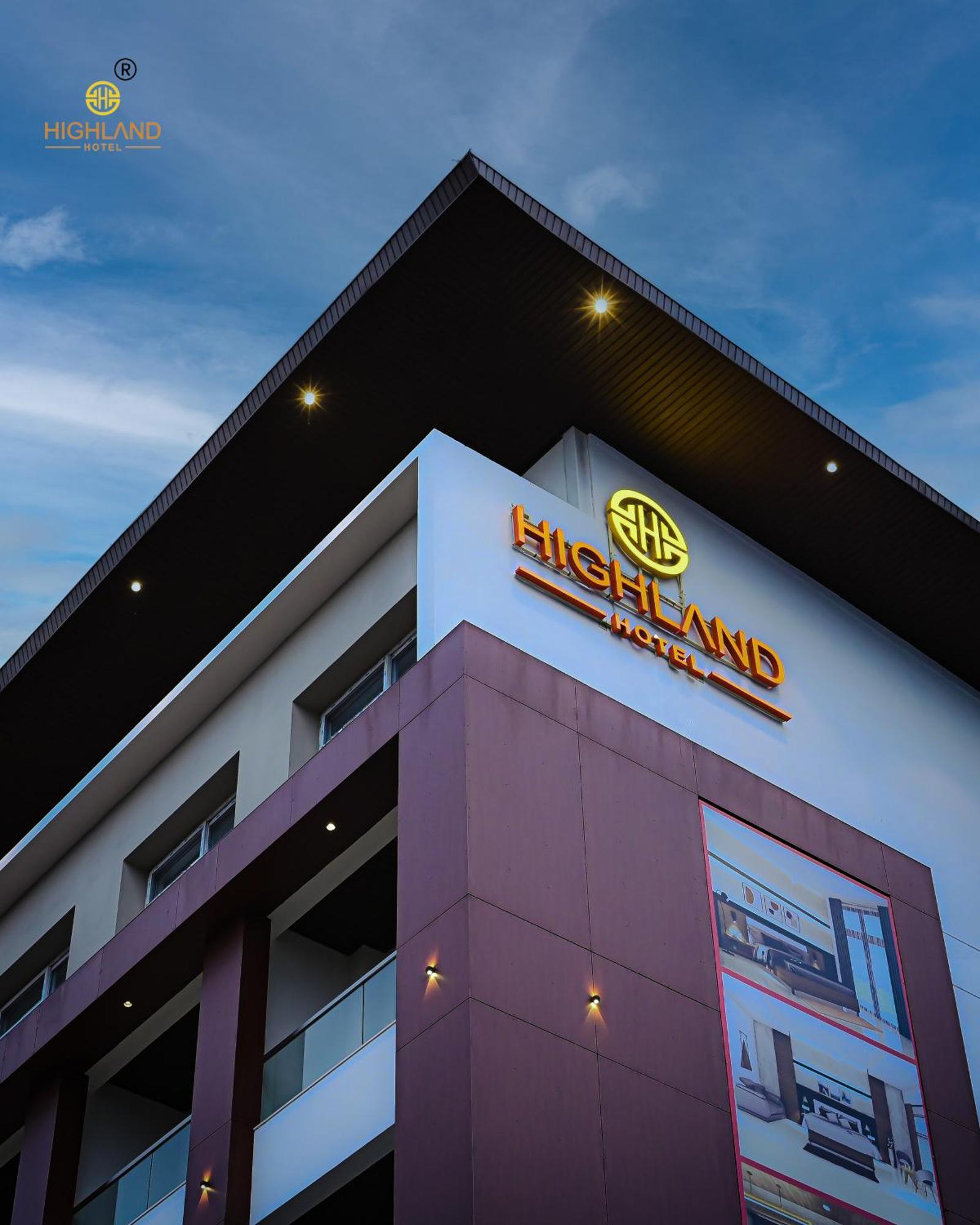 Highland Hotel Bangalore Exterior photo