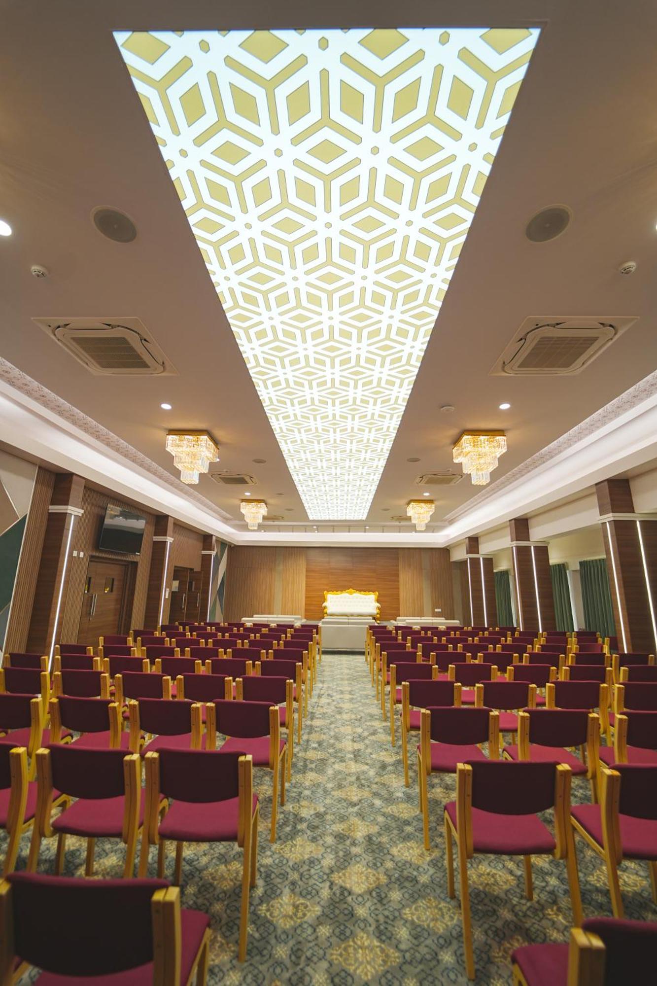 Highland Hotel Bangalore Exterior photo